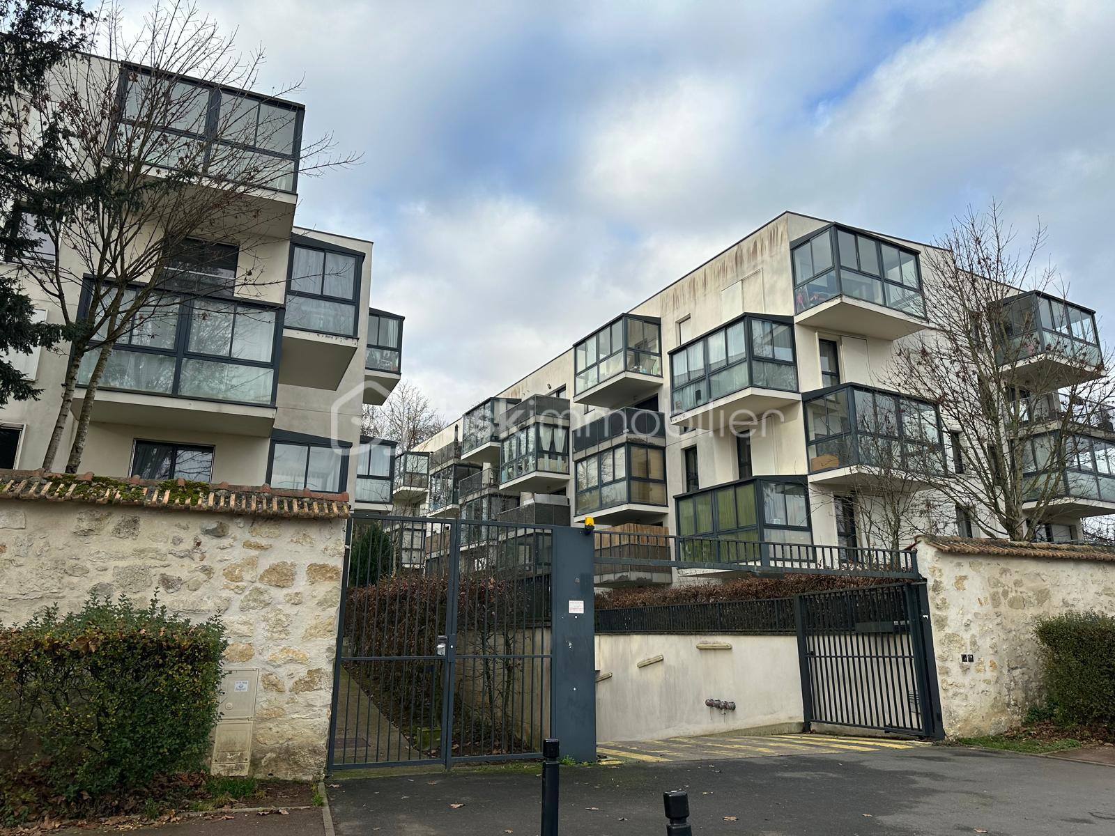 Appartement 4 pièces de 82 m² — Goussainville — À saisir